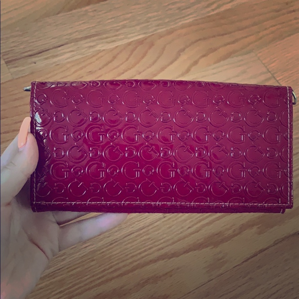 Guess wallet